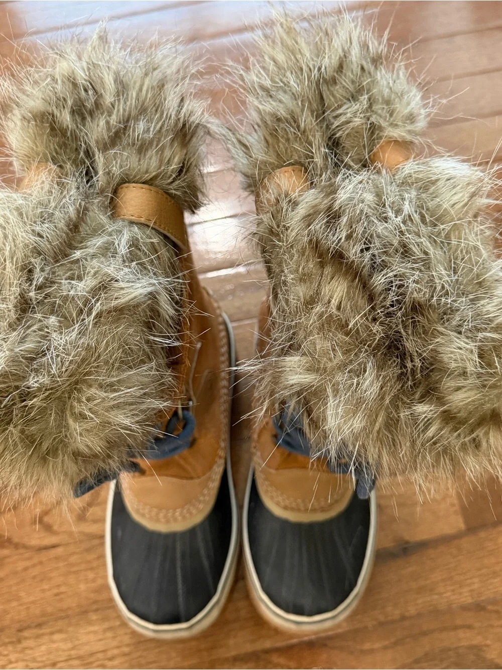 Sorel Tan Fur-Trim Waterproof Lace-Up Winter Boots Sz 8.5